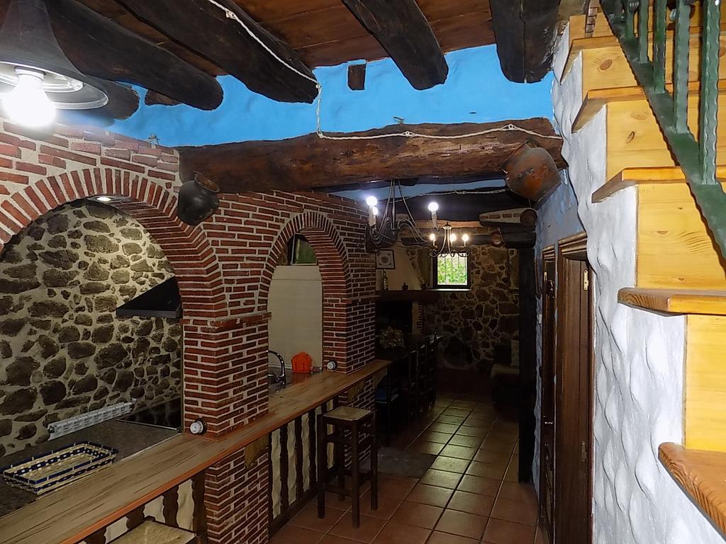 Casa Rural Generoso Мадроньяль Экстерьер фото